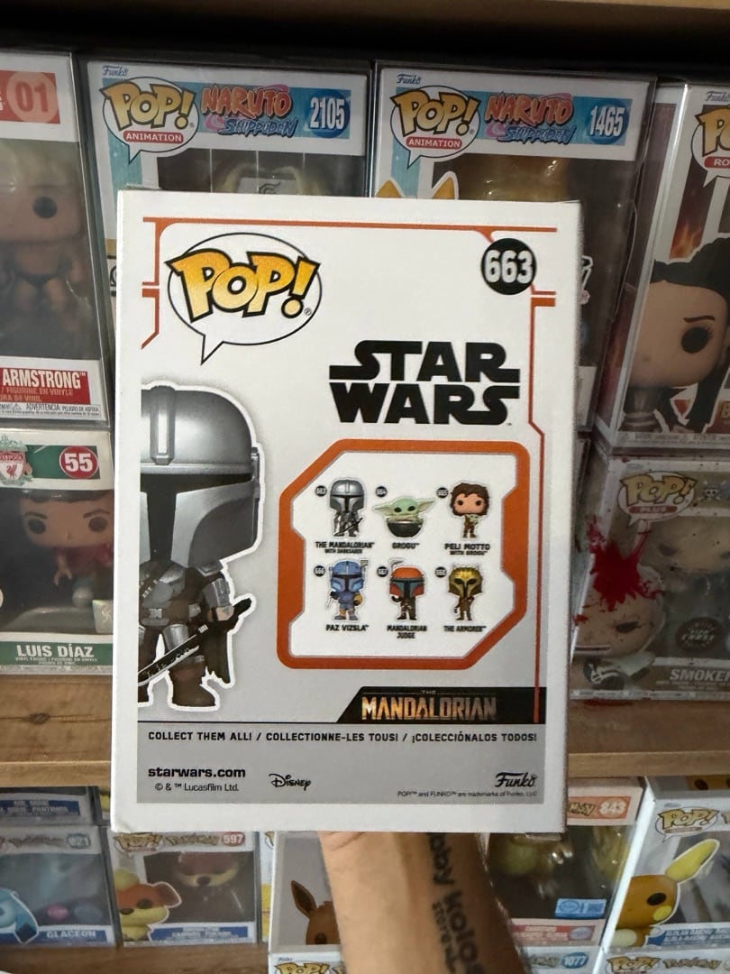 The Mandalorian with Darksaber #663 — вигляд ззаду